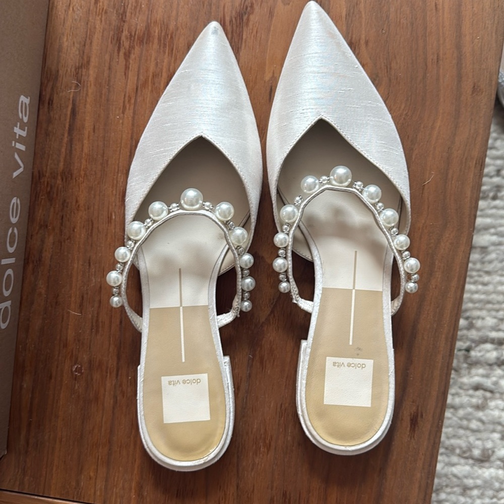 Dolce Vita Ivory Pearl Embellished Pointed-Toe Mules